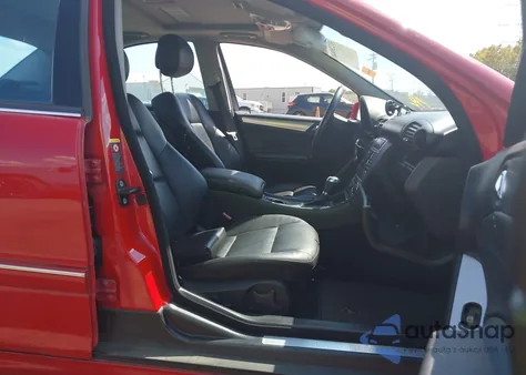 2006 Mercedes-Benz C 230 Sport z USA, uszkodzony, nr VIN WDBRF52H36F732830